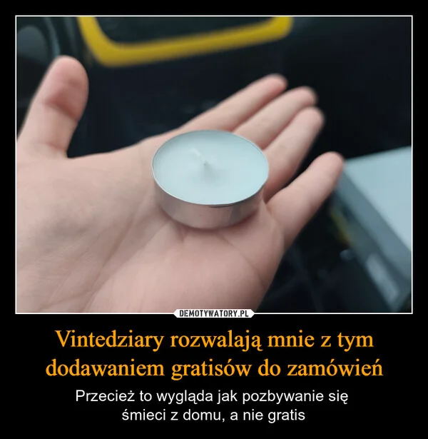 
    Vintedziary rozwalają mnie z tym dodawaniem gratisów do zamówień