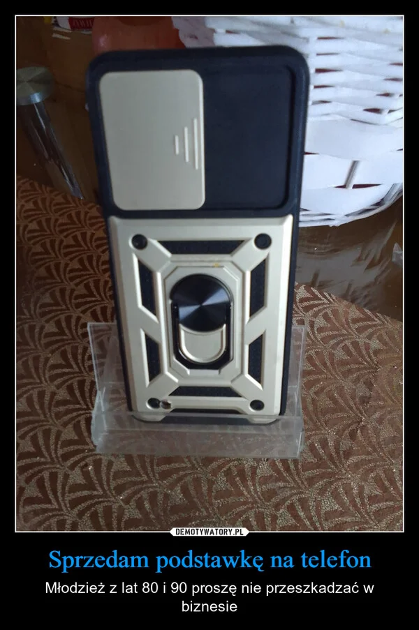 
    Sprzedam podstawkę na telefon