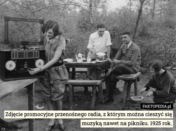 
    Zdjęcie promocyjne przenośnego radia, z którym można cieszyć się muzyką