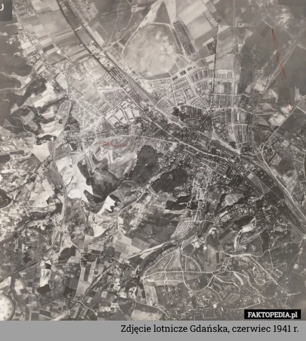 
    Zdjęcie lotnicze Gdańska, czerwiec 1941 r.