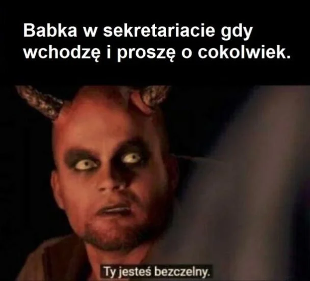 
    Typowy sekretariat